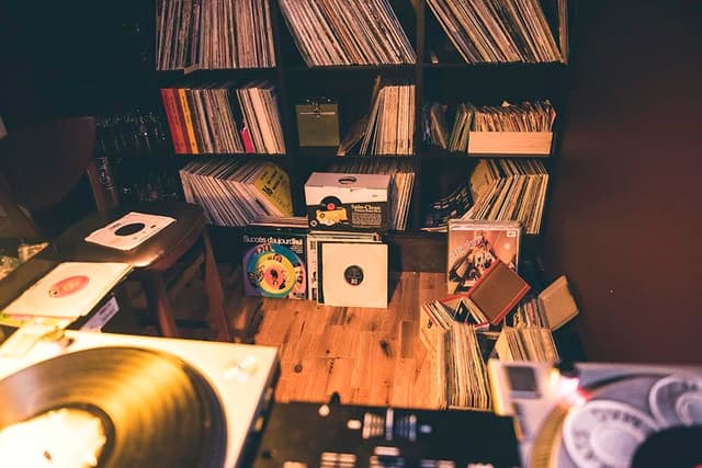 Where to find the best listening bars and vinyl cafés in Montreal